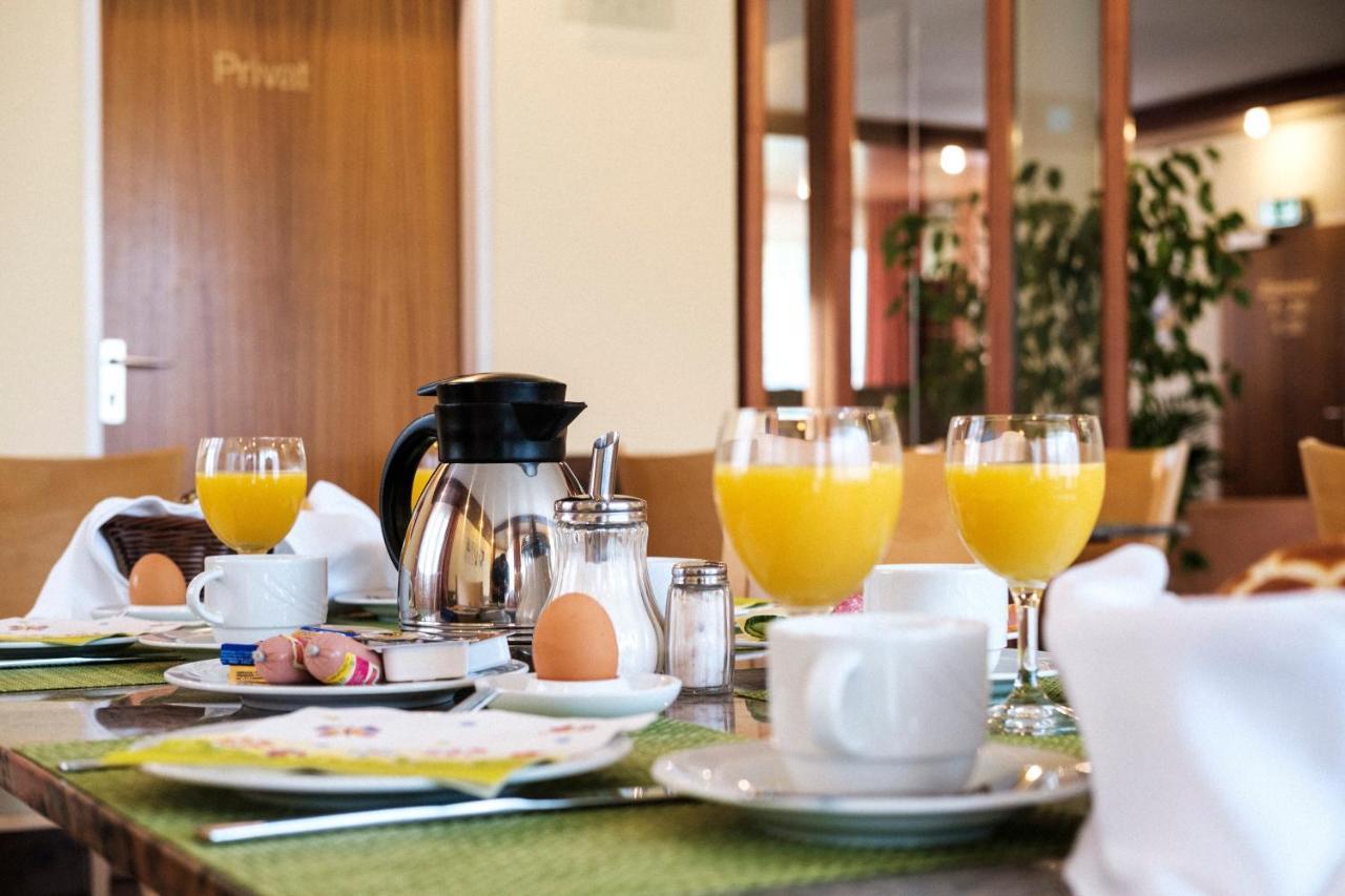 Hotel Flora Moehringen 3*