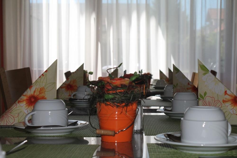 Flora Moehringen 3* Stuttgart