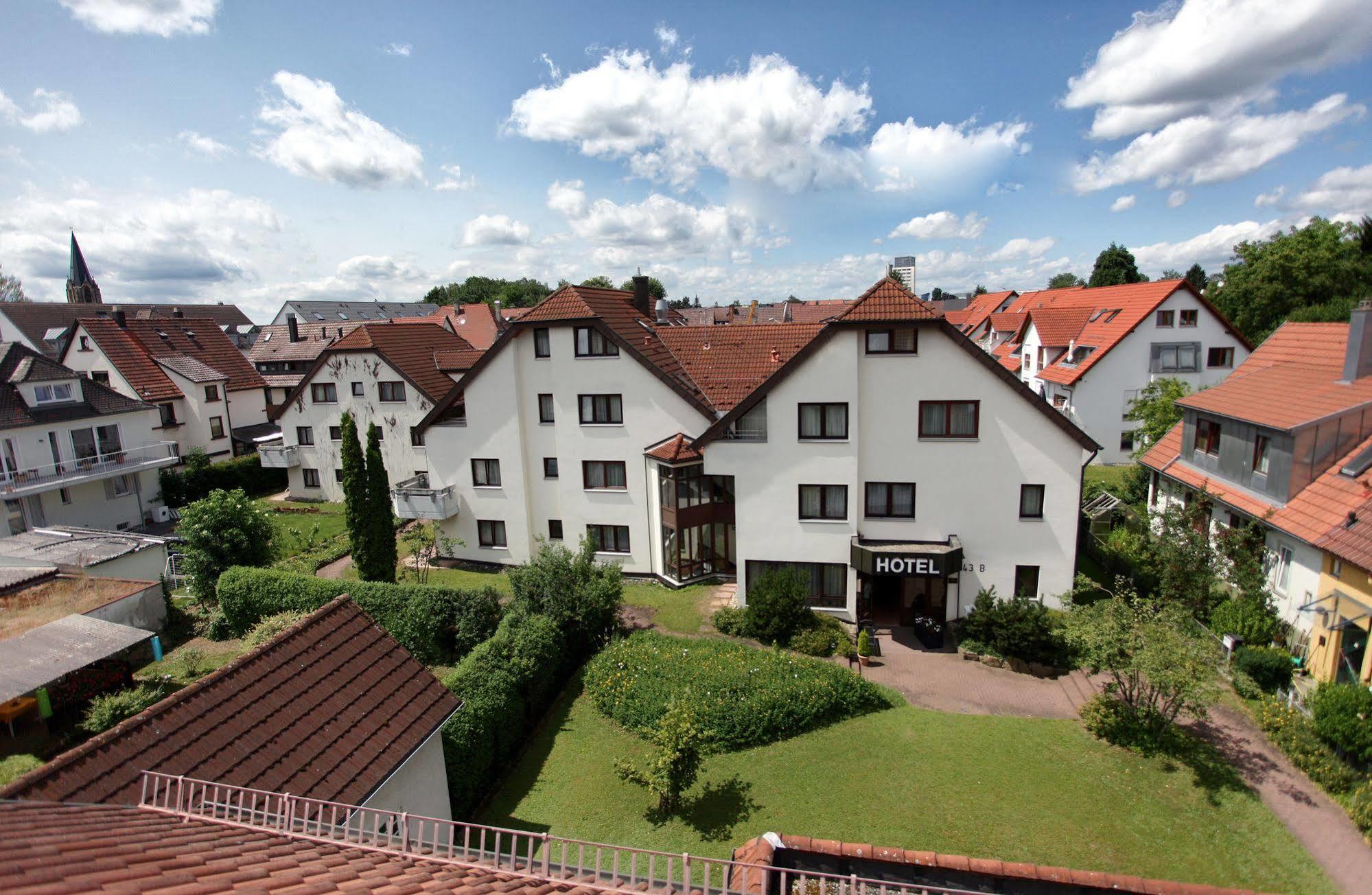 Hotel Flora Moehringen 3*