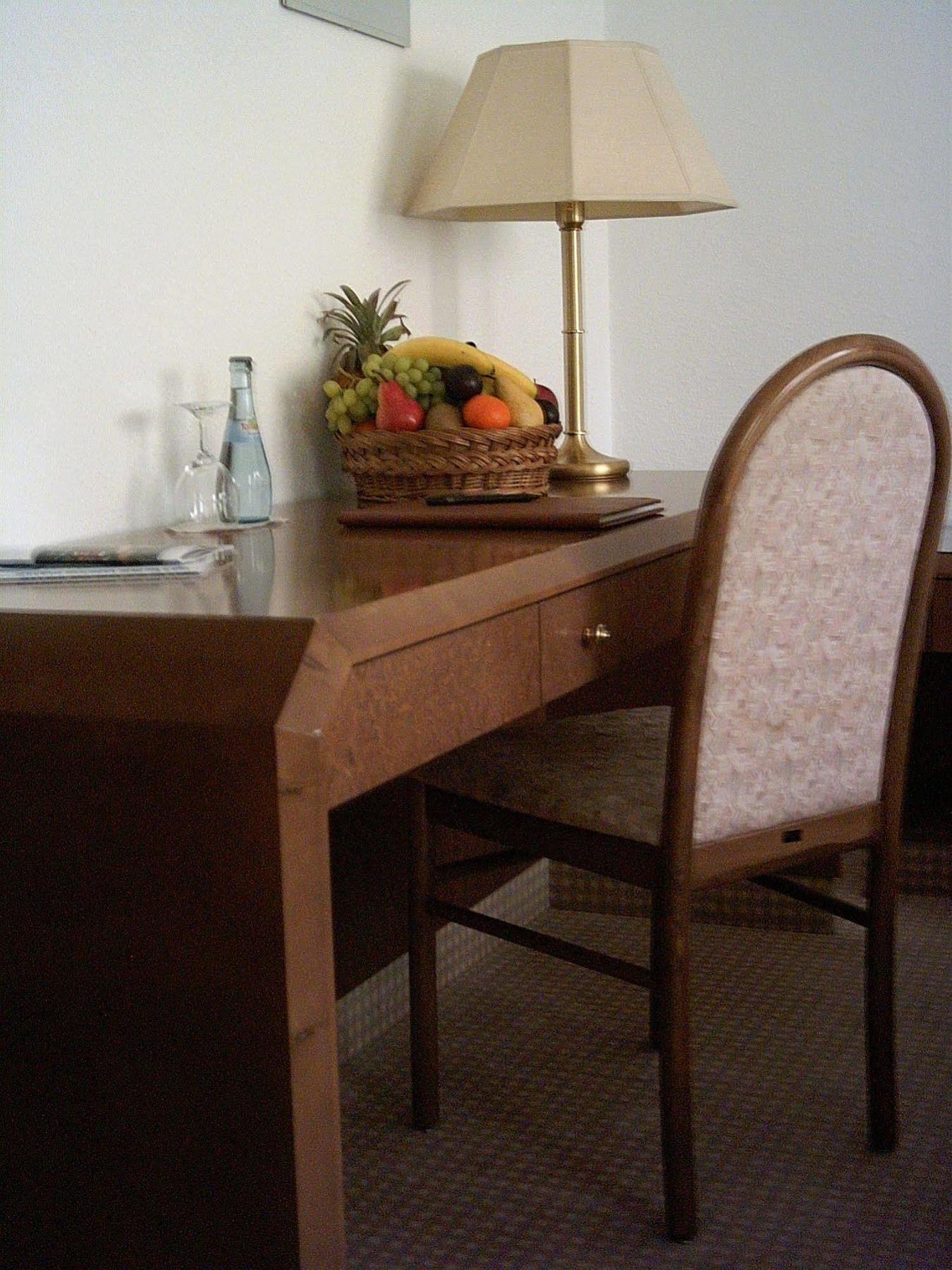 Flora Möhringen Hotel 3*