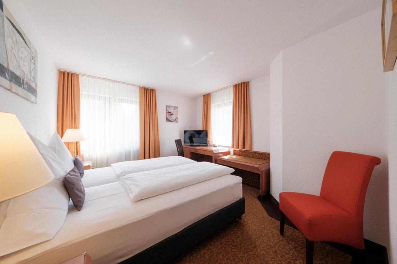 Hotel Flora Moehringen 3*